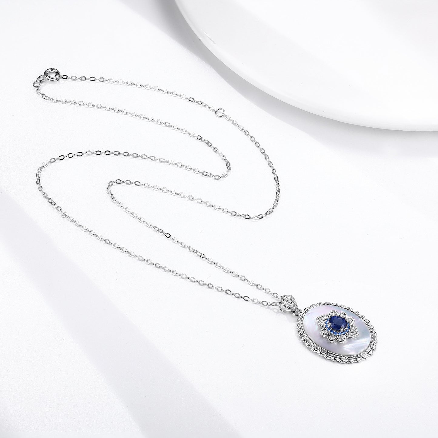 S925 Silver Inlaid Light Luxury Natural Sapphire Pendant Female Retro Design Natural Stone Necklace Natural Gemstone Necklace